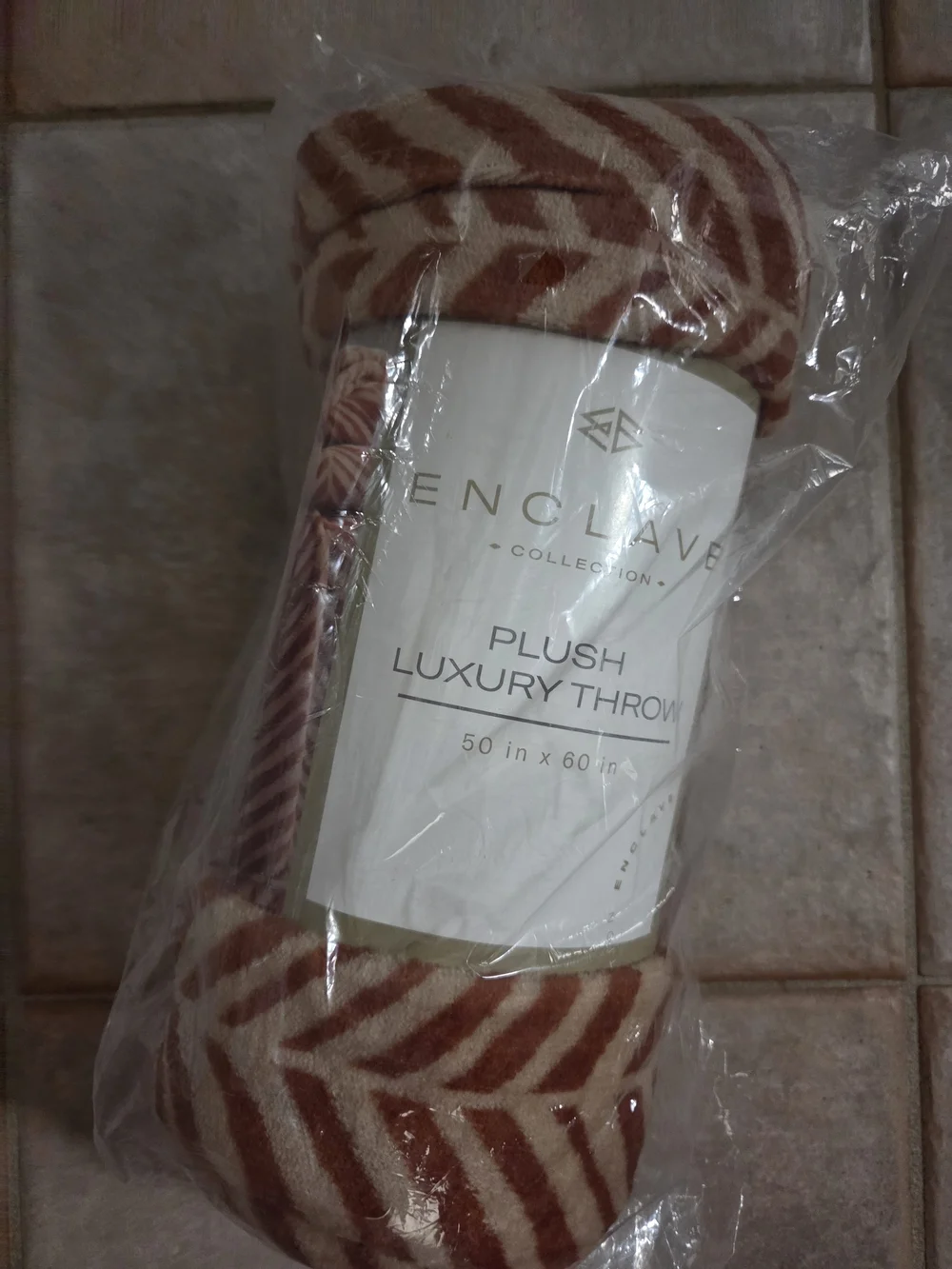 Enclave Collection Plush Luxury Throw - Brown & Cream